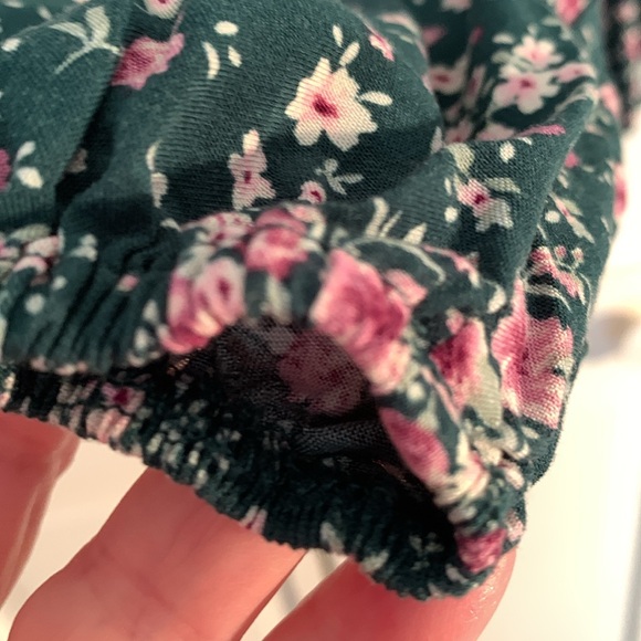 Emily Wonder Green & Purple Floral Peplum Blouse - Picture 5 of 9